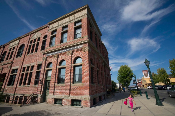 Jefferson Museum of Art &amp; History (540 Water street)