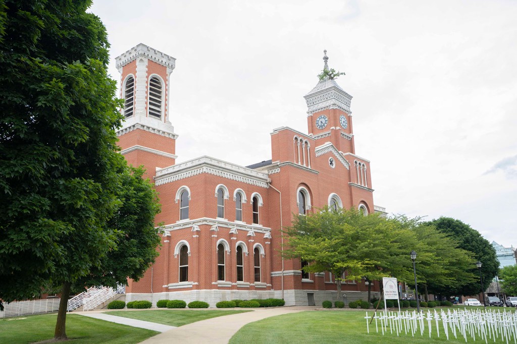 This image has an empty alt attribute; its file name is dsc05851_1a.jpg